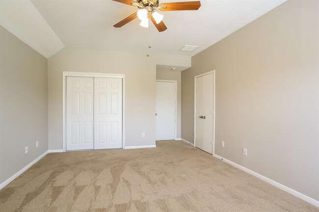 Building Photo - 20802 Fox Swift Ct