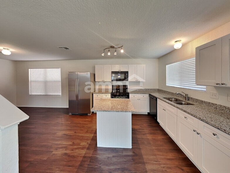 Building Photo - 6163 Brandys Farm