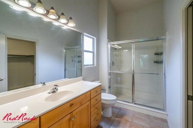 Building Photo - Partially Furnished 3 Bedroom Home with Co...