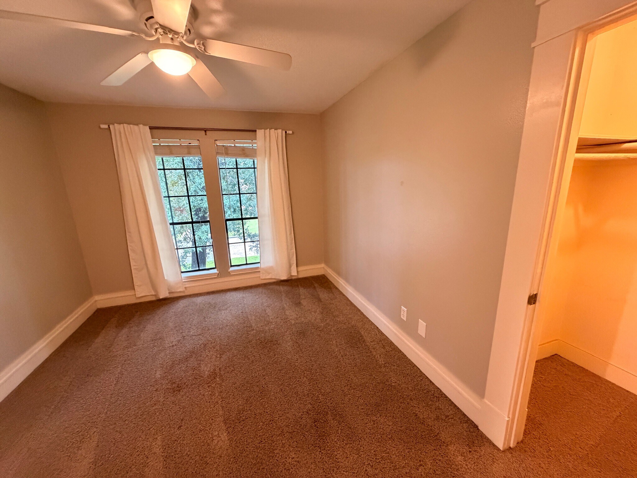 Building Photo - 6035 Spring Creek Grove Ln