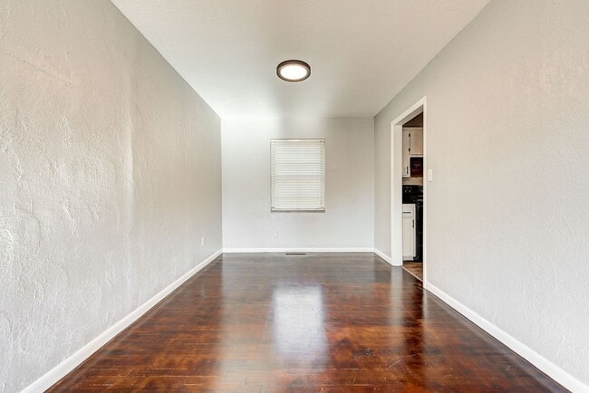 Building Photo - 10313 Whitehaven Rd