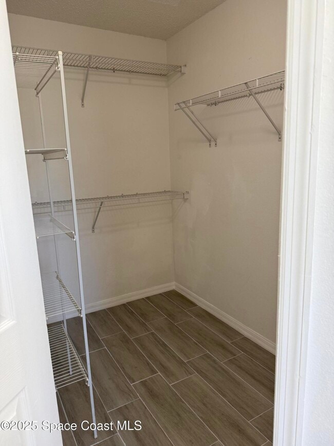 Building Photo - 209 Grand Preserve Way