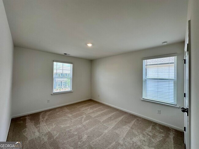 Building Photo - 113 Sunny Side Wy