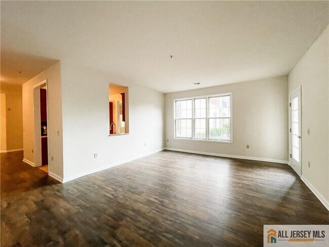 Building Photo - 105 Regency Pl