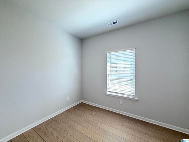 Building Photo - 234 Granby Ln