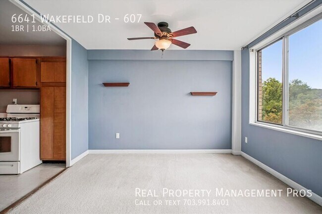 Building Photo - 6641 Wakefield Dr