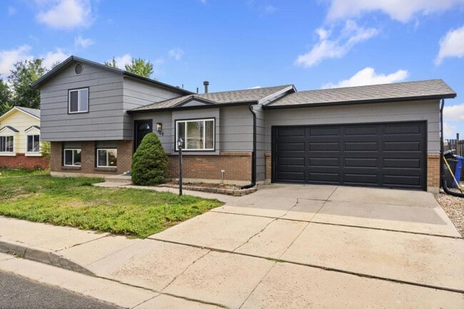 Building Photo - 569 S Edinburgh Dr