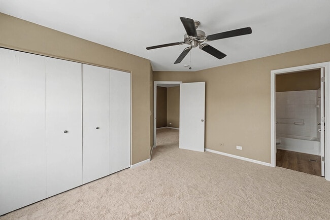 Building Photo - 1475 Sedgewood Ct