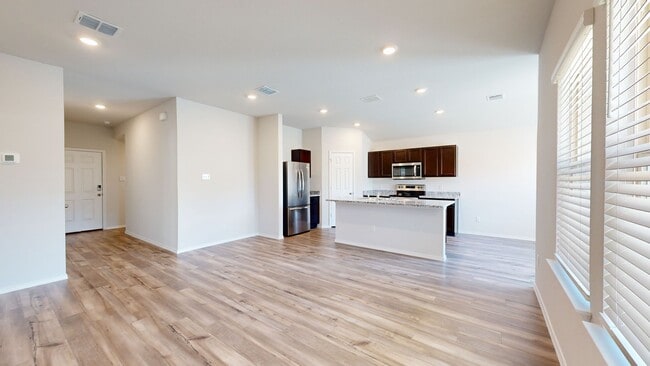 Building Photo - LIKE BRAND NEW HOUSE FOR RENT IN TROY!!!