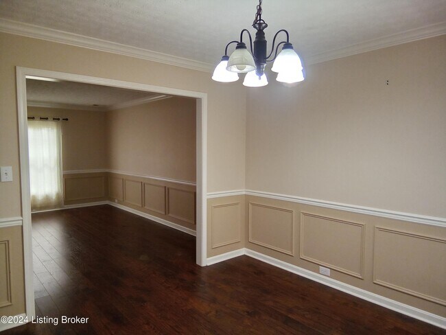 Building Photo - 10143 Spring Gate Dr