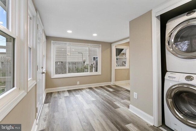 Building Photo - 8 Control Ct