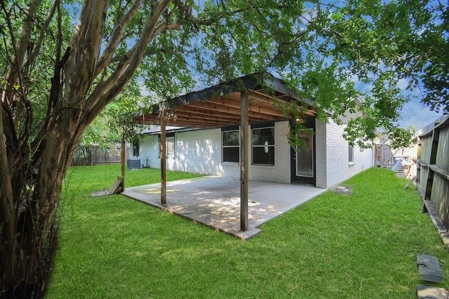 Building Photo - 1911 Pepperrell Pl Ct