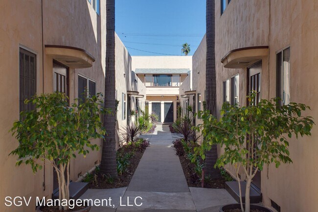 Building Photo - 1711 E Ocean Blvd