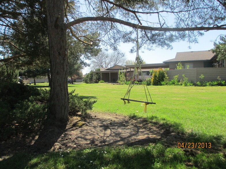 Building Photo - 3322 NE Lancaster St