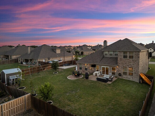 Building Photo - 1074 Waverly Dr