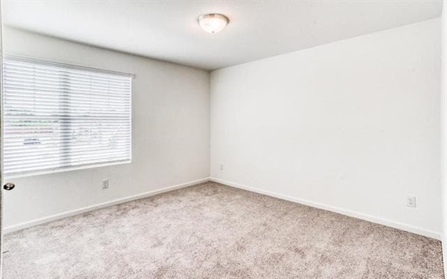 Building Photo - 720 Holly St