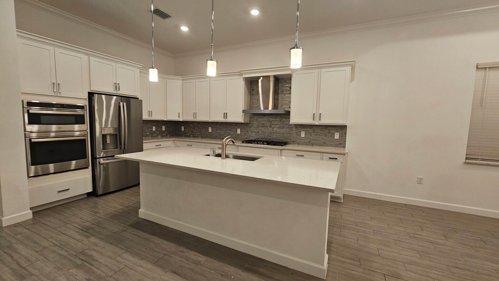 Building Photo - 537 SE Fascino Cir