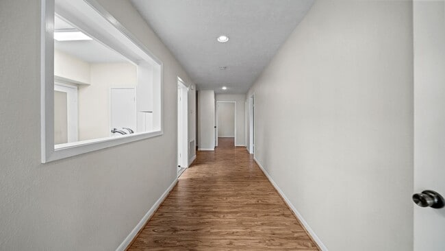 Building Photo - 12 Hallmark Dr