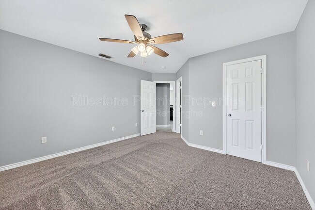 Building Photo - 1021 Rice St