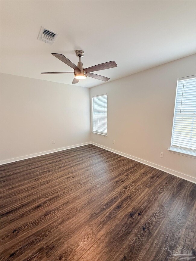 Building Photo - 161 Mirabelle Cir