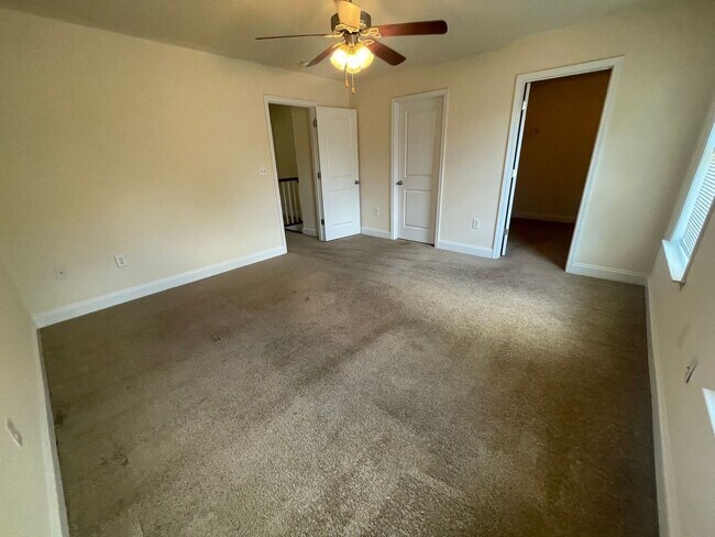 Building Photo - PRE-LEASING FOR AUGUST 2025!