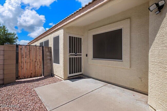 Building Photo - 4623 E Desert Wind Dr.