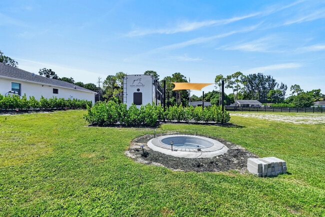 Building Photo - 18353 46th Ct N