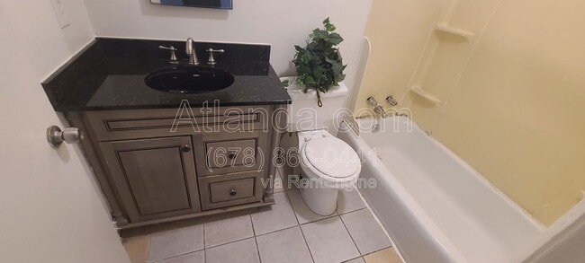 Building Photo - 70 Chester Ave SE