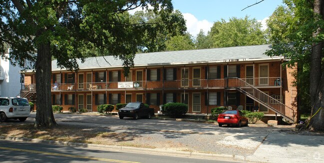 Building Photo - Town Campus