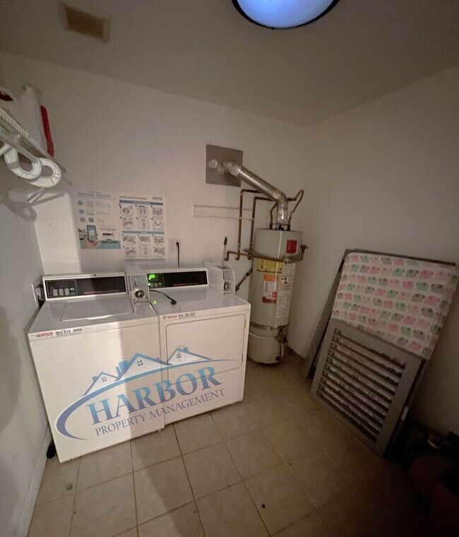 Building Photo - 1020-1024 S. Gaffey Street