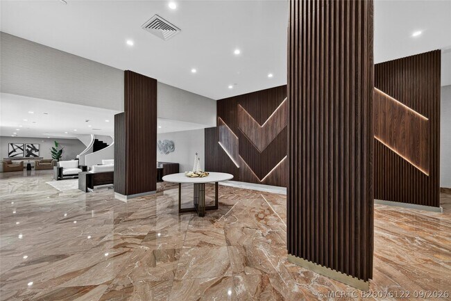Building Photo - 1370 S Ocean Blvd