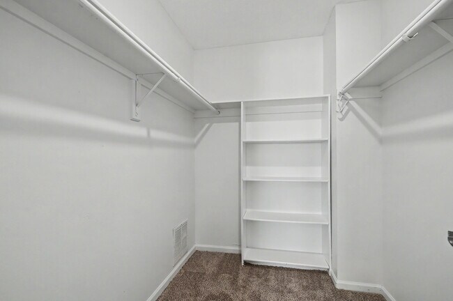 Building Photo - 3412 Augusta Dr