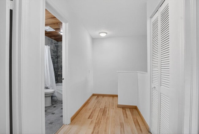 Building Photo - 6671 Via Regina