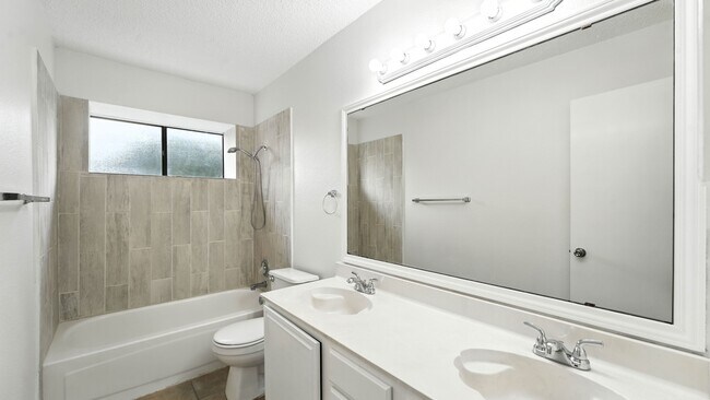 Building Photo - 21210 Malibu Colony