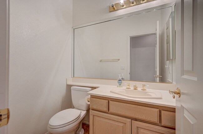 Building Photo - Great Calico Ridge Home