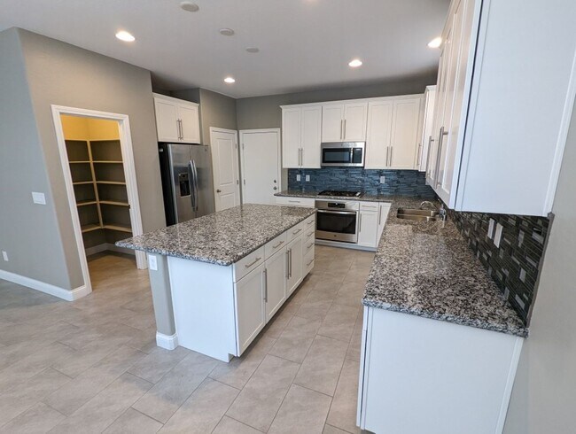 Building Photo - 6448 Earl Pike Ct