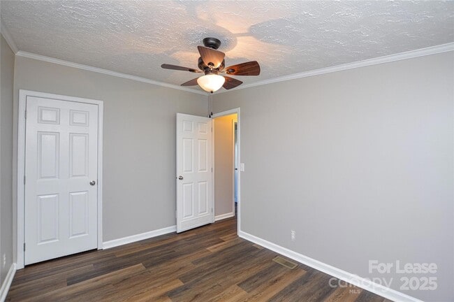 Building Photo - 711 W C J Thomas Rd