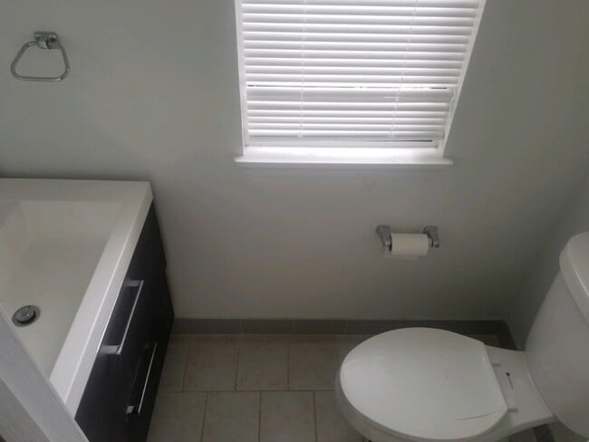 Building Photo - 7322 Split Rail Ln