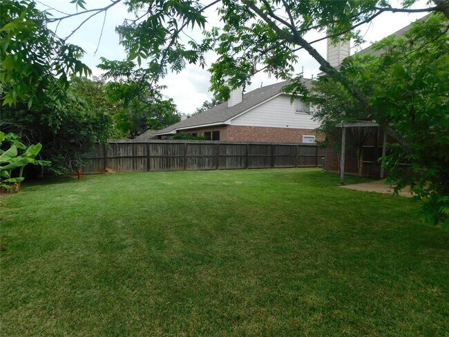 Building Photo - 2914 Bluegrass Ct