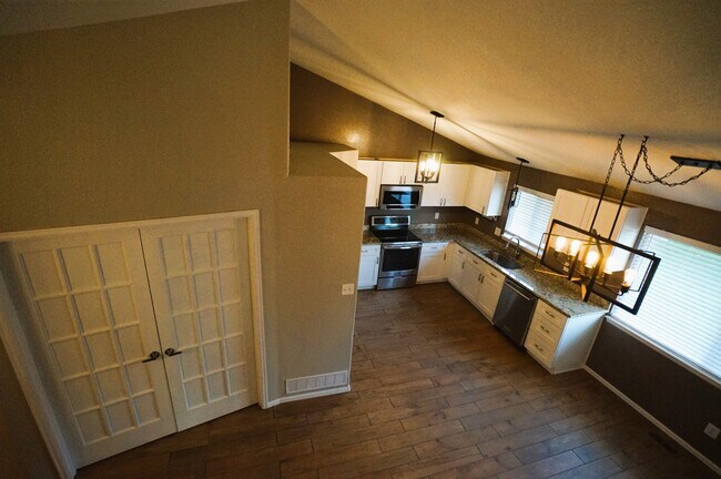 Building Photo - 5221 Hudson Cir