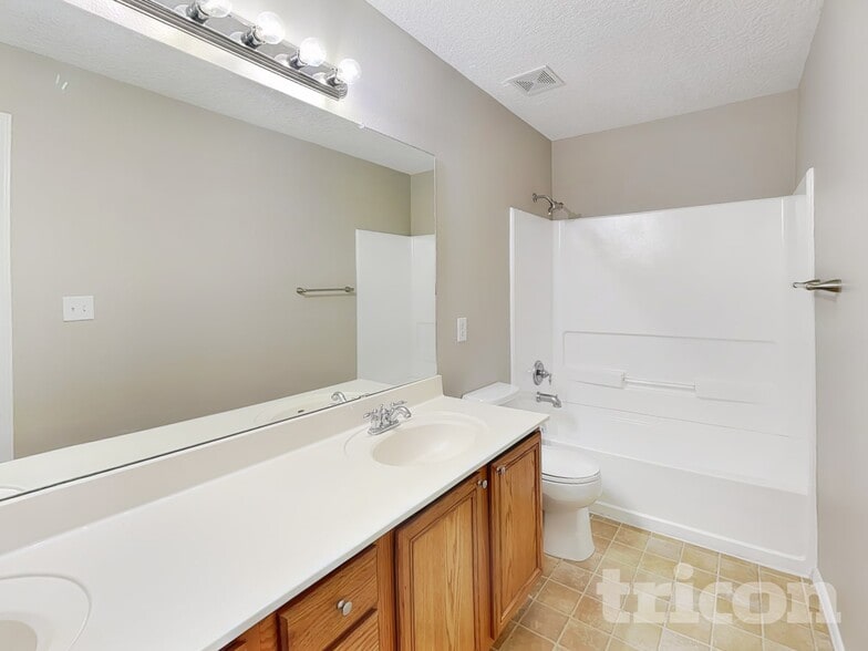 Building Photo - 1295 Carrizo St NW