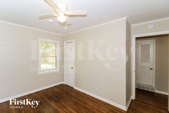 Building Photo - 3021 Chaucer Ln