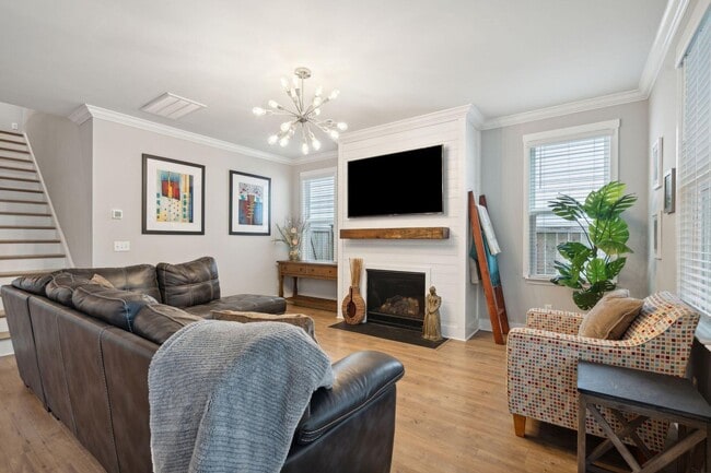 Building Photo - Impressive home in Oakfield loaded with up...