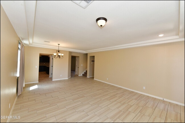 Building Photo - 14717 Tierra Escape Ave