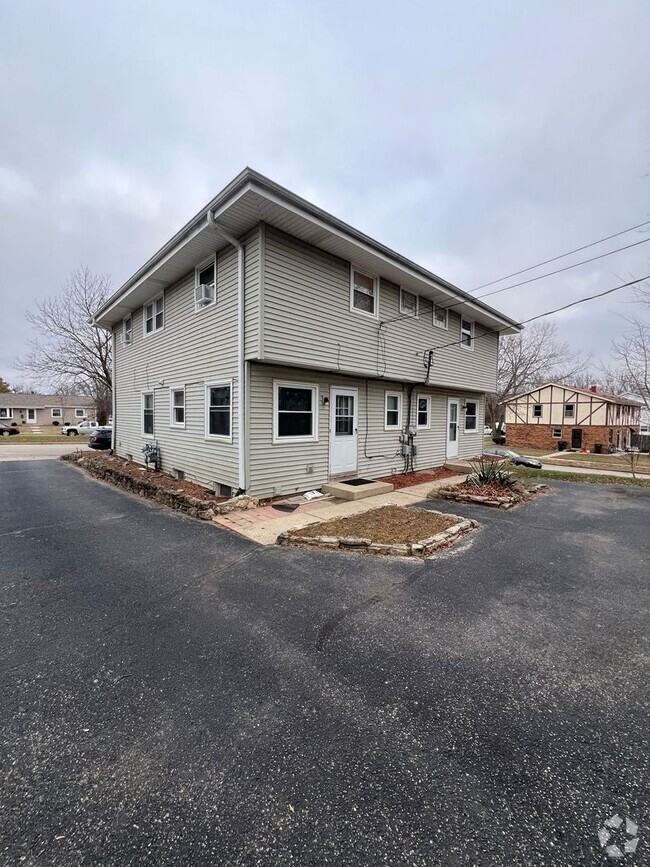 Building Photo - 2018-2020 S Grand Ave. (Duplex)