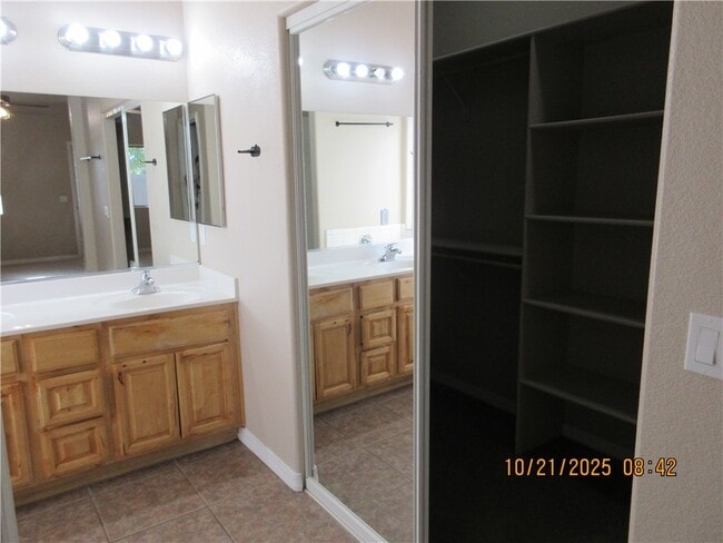 Building Photo - 2044 Rex Allen Dr