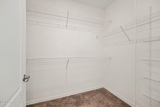 Building Photo - 849 Brookview Ln