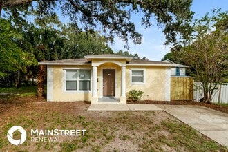 Building Photo - 2050 14th St S