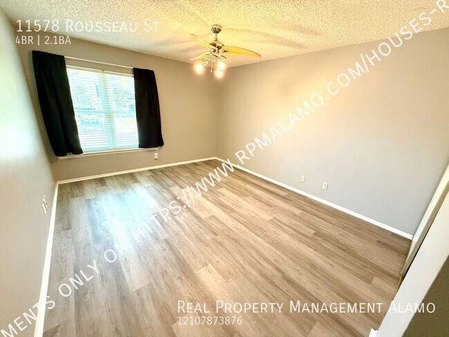 Building Photo - 11578 Rousseau St