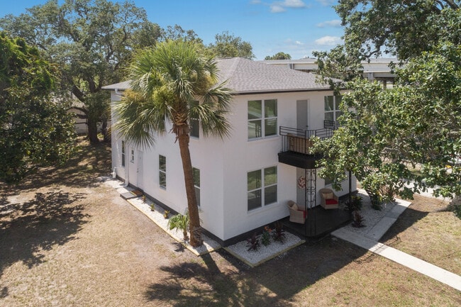 Primary Photo - 511 16th St S